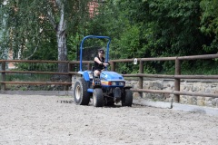 FEAC6550-BC51-4B5A-9861-5C0546673EA7